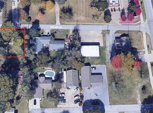 909 NW 9th St #14, Bentonville, AR 72712