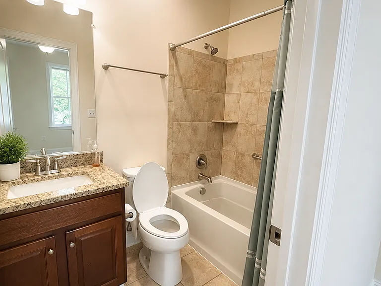 211 Beacon Pl NE #211 — Photo 6