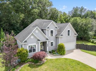 15422 Stoneridge Ct, Spring Lake, MI 49456