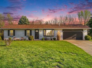 57346 Tulip Ln, Middlebury, IN 46540
