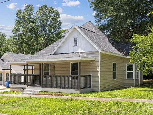 1108 4th St, Statesville, NC 28677