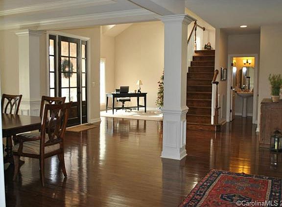 4th image of 413 Five Leaf Ln