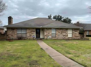 722 Wakefield Dr, Garland, TX 75040