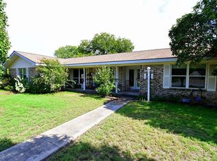 609 Nancy Dr, Glen Rose, TX 76043