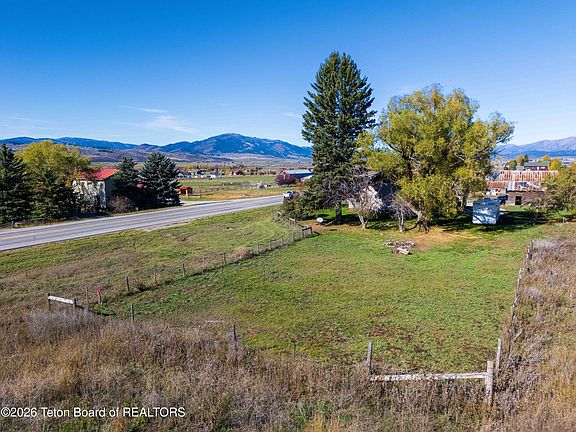4th image of 105298 Highway 89