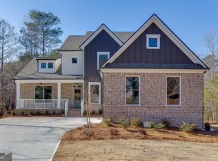 1241 Riverhill Dr, Bishop, GA 30621