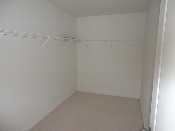 5th image of 1725 S Park Dr SE