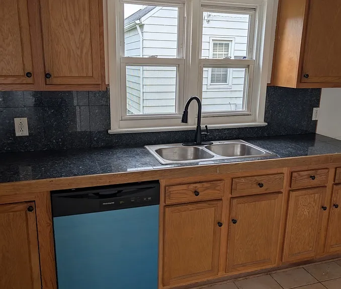 15703 Turney Rd — Photo 26