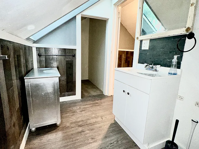 1026 Sycamore St #1026 — Photo 35