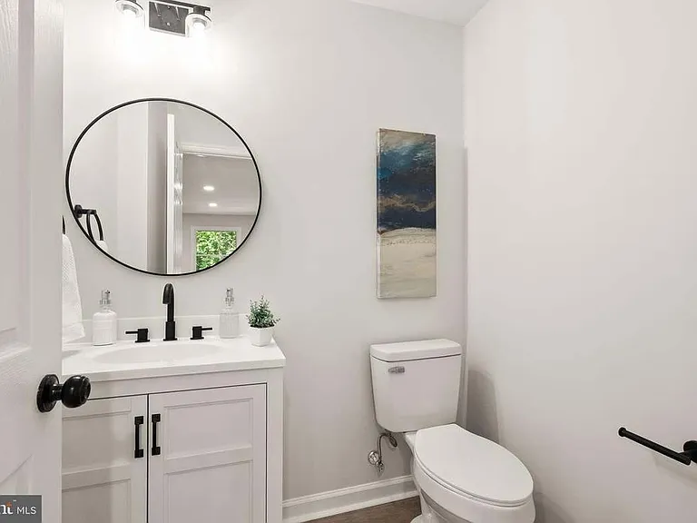 14863 Prestige Dr — Photo 16