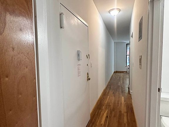3rd image of 214 6th Ave APT 1B