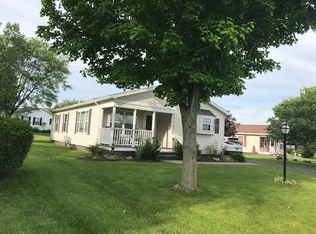 40 Cherrywood Blvd, Clinton, NY 13323