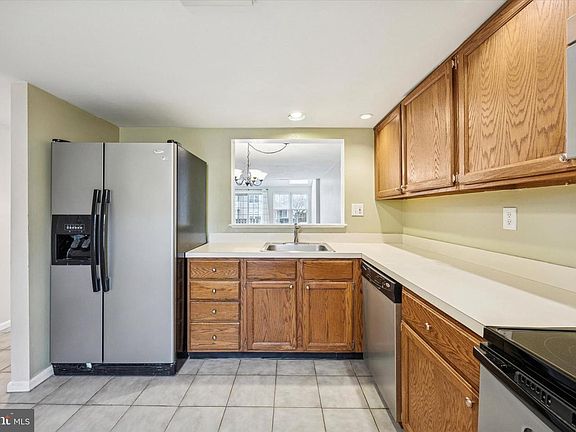 5th image of 53 Taylors Way
