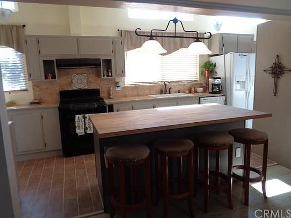 3rd image of 2716 Blue Spruce Dr