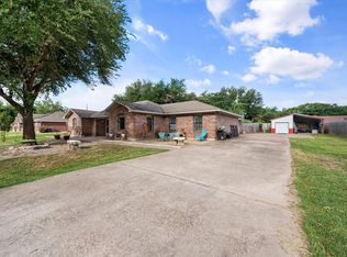 104 Wildflower Ln, Teague, TX 75860