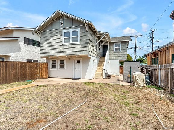 2nd image of 424 Adella Ln