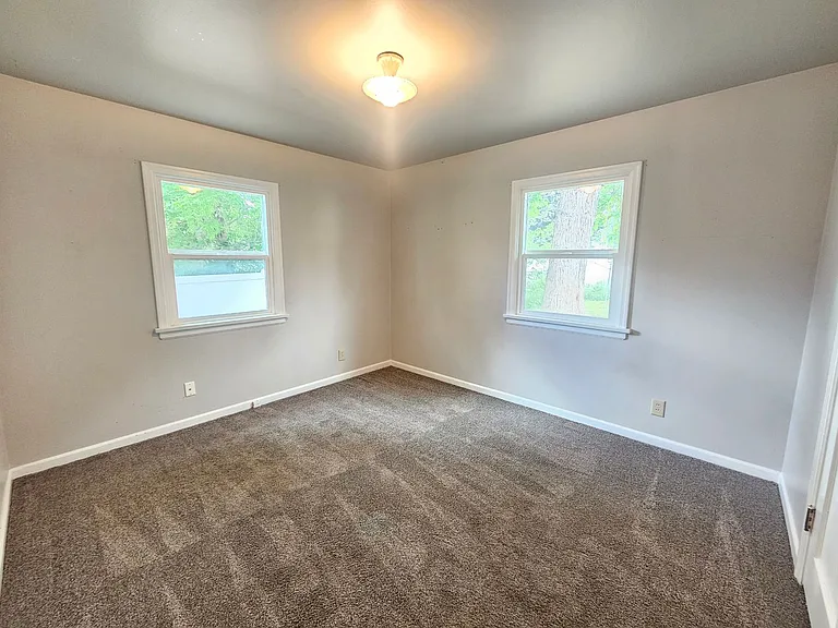 2704 W Garland Ave — Photo 9