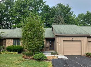 130 Topaz Trl, Cortland, OH