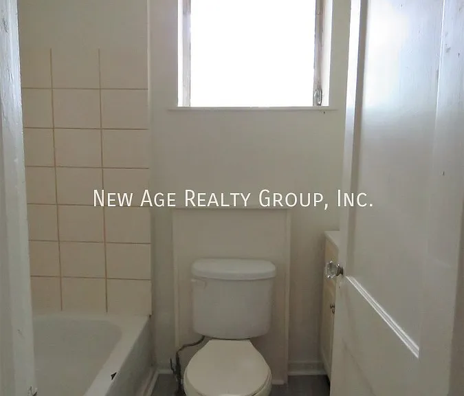 1209 S 58th St #3E — Photo 9