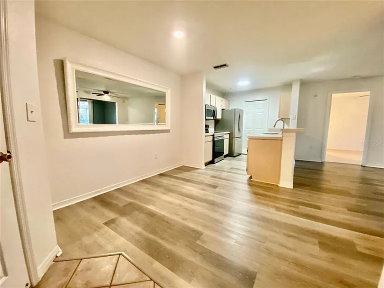 5463 Vineland Rd #5103 — Photo 11