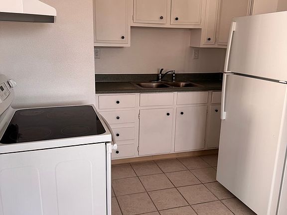4th image of 1210 Poplar Ave