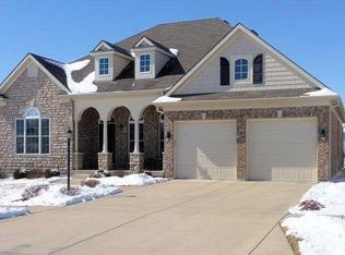 9775 Scotch Pine Dr, Springboro, OH 45066