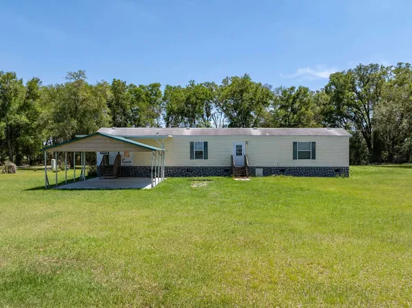 404 SW Huxley Gln, Fort White, FL 32038