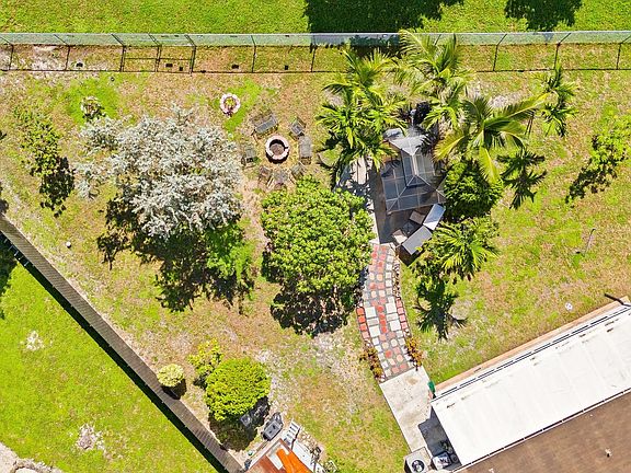 3rd image of 3290 NW 113th Avenue