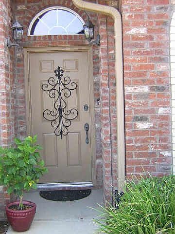 2nd image of 1001 Hayden Ct