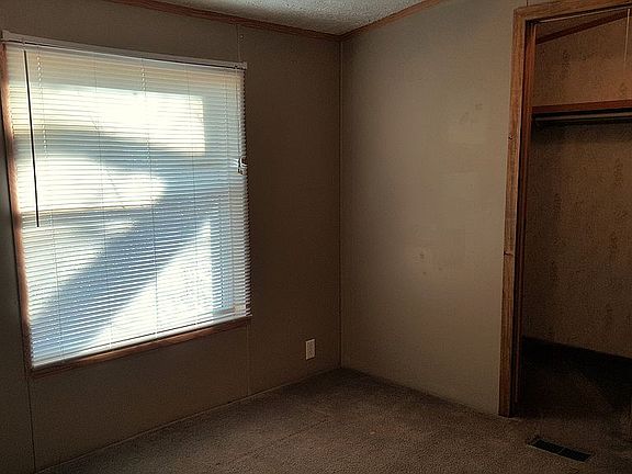 BEDROOM WALK IN CLOSET