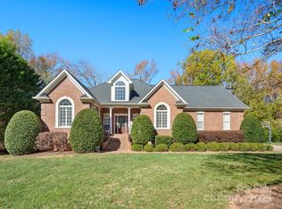 8702 Victory Gallop Ct, Waxhaw, NC 28173