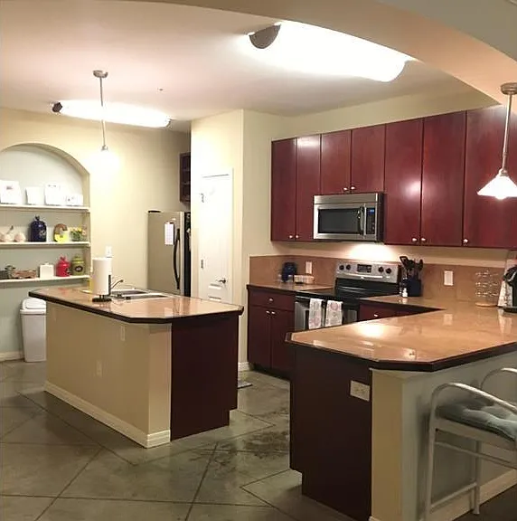 2505 San Gabriel St #400 — Photo 5