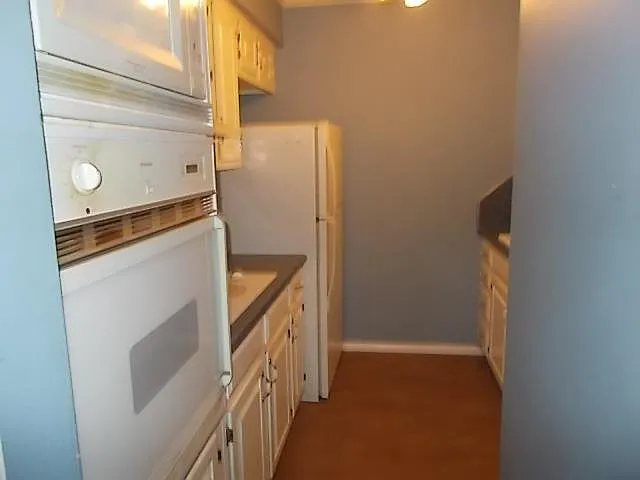 2 bed, 1.5 bath, 1152 sqft, $900 — Photo 4