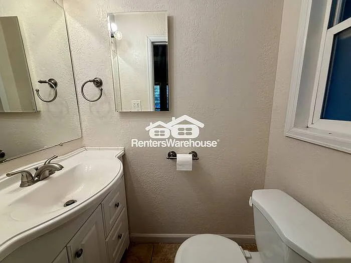 13575 E 13th Ave — Photo 15
