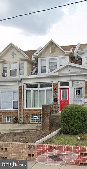1st image of 6033 W Oxford St
