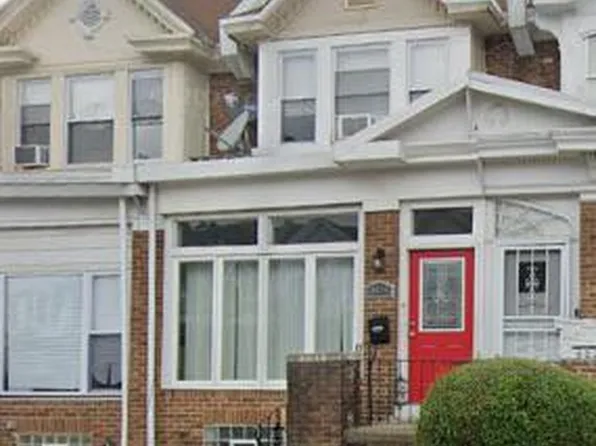 6033 W Oxford St, Philadelphia, PA 19151