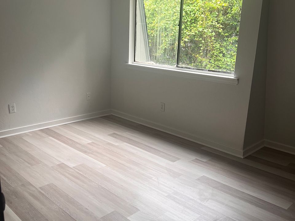 1st image of 804 Vrogy Ct APT 2
