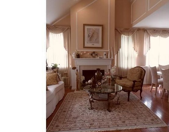 2nd image of 510 Penn Oak Turn