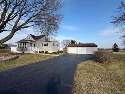 2329 S Seymour Rd, Swartz Creek, MI, 48473