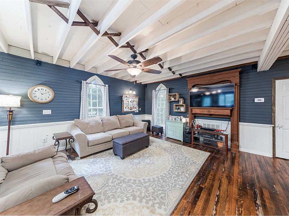 4th image of 1524 Rocky Point Ln