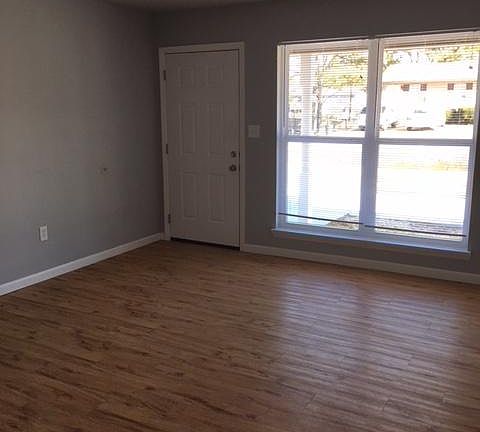 3rd image of 2621 Villa Dr NW #A