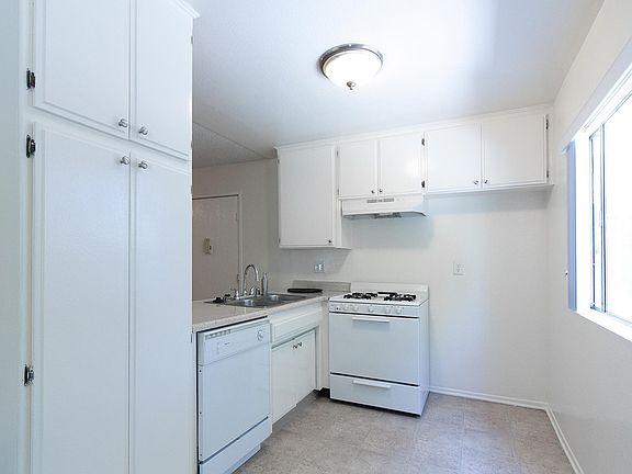 2nd image of 10827 Morrison St APT 107