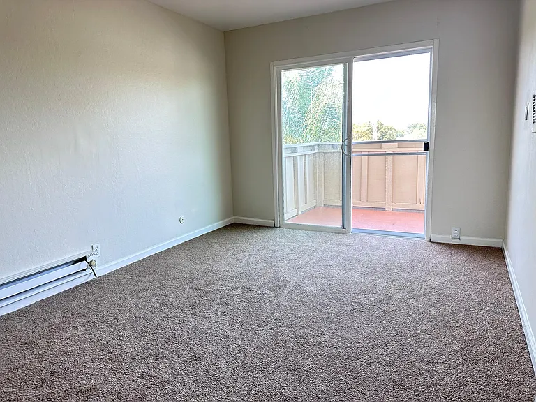 3270 Cabrillo Ave #435 — Photo 10