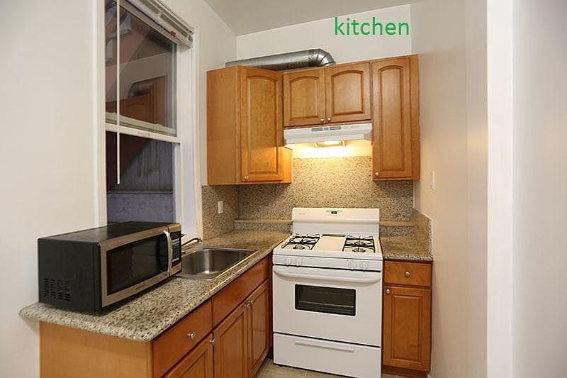 1st image of 1561 Mason St #A