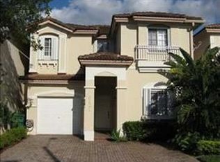 6821 NW 107th Ct, Doral, FL 33178