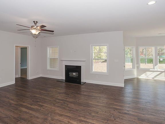 007 Family Room Compressed