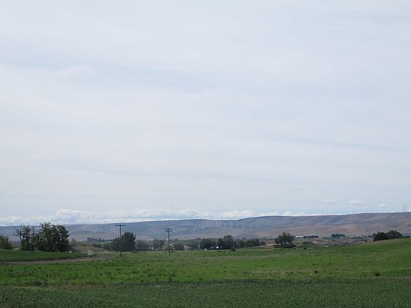 2nd image of 699 Cummins Rd