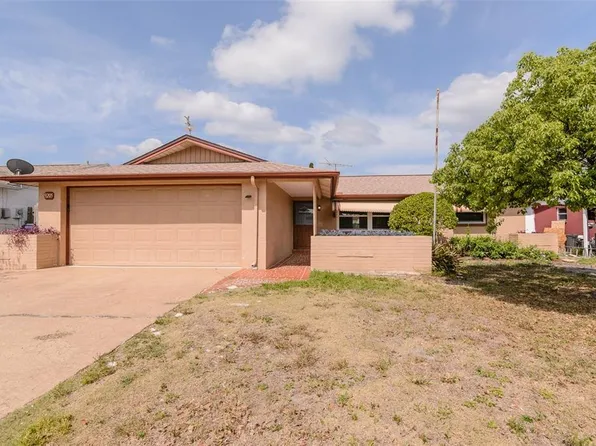 9205 Ledgestone Ln, Port Richey, FL 34668