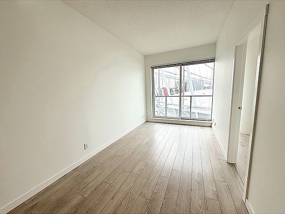 5th image of 97 W Georgia St #1815