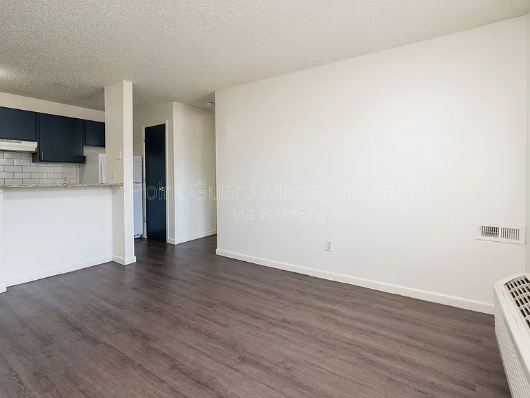 1226 S Longfellow St — Photo 9